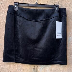 NWT Lululemon Scuba HR Mini Skirt in Velvet Womens XL